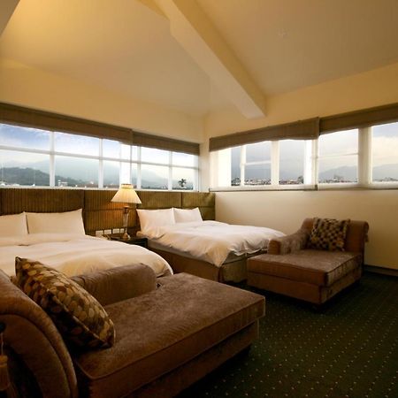 Mountain Fish Water Hotel Чічі Екстер'єр фото