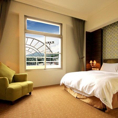 Mountain Fish Water Hotel Чічі Екстер'єр фото